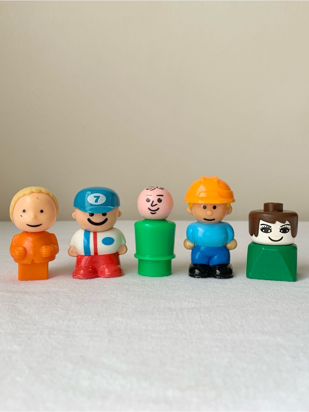 Set of 5 Vintage Little People, Tonka, & Lego Figures Dolls Construction Toys